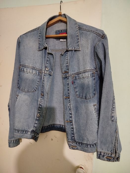 Продам джинсовые куртки.