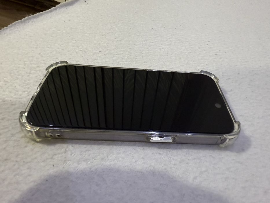 Продавам apple phone 14 pro