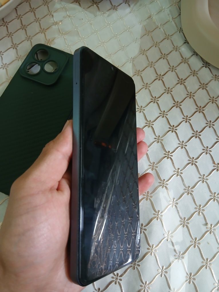 Realme note 50 4/128 сотилади идеал холатда факат iмейка килиш керак