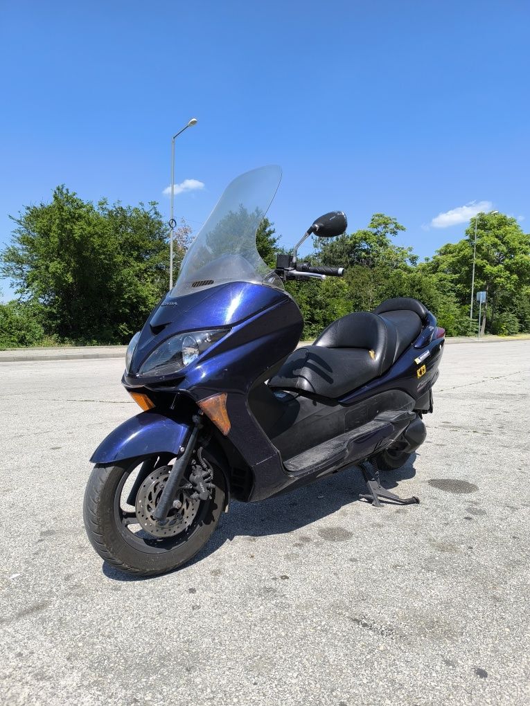 HONDA Forza 250cc