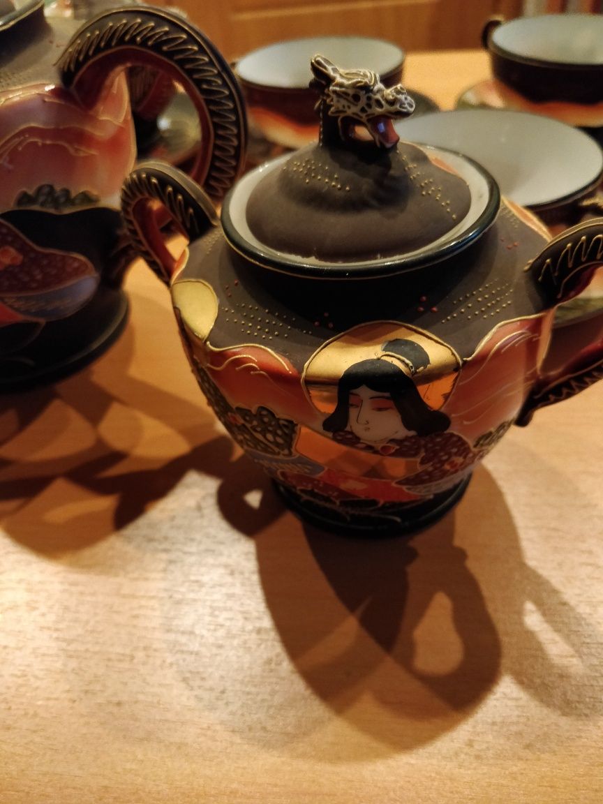 Vînd serviciu ceai japonez sau chinezesc deosebit