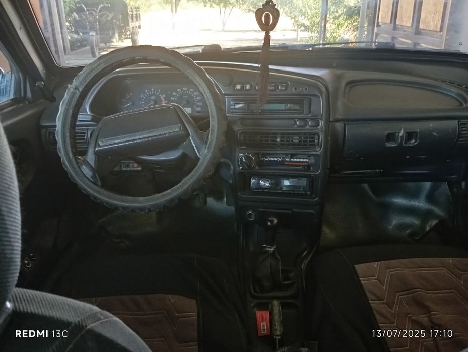 Lada_Samara .2009.holati yaxshi. 4 ta yangi balon qoʻyilgan.Metani bor