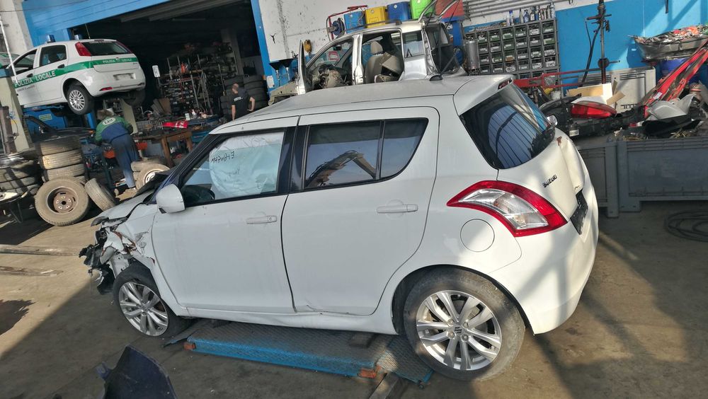 Кора багажник За Сузуки Суифт/Suzuki Swift 2012--2016г хечбек