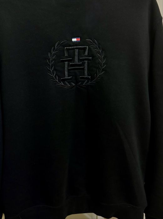 Продам брендовую кофту Tommy Hilfiger