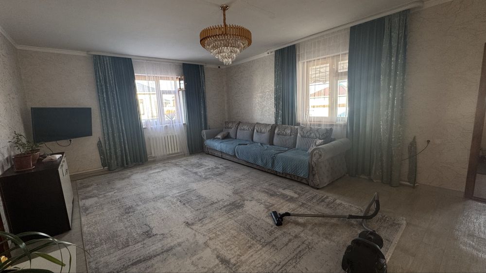 Продам шторы в отличном состоянии