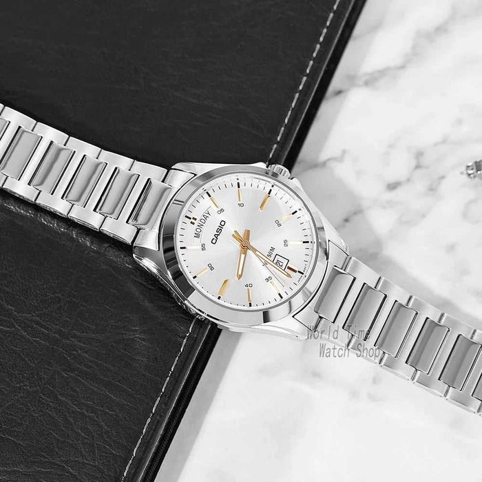 Часовник CASIO 5336 MTP-1370 Мъжки аналогов сребрист JAPAN с дата ден