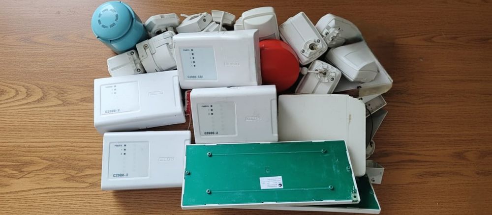 Оборудование б/у  для систем пожарной и охранной сигнализации.