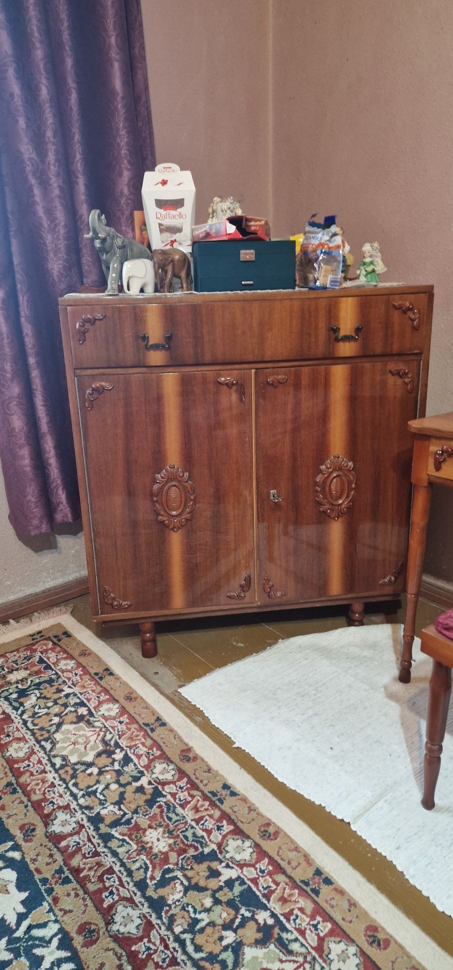 Mobila dormitor în stare foarte bună