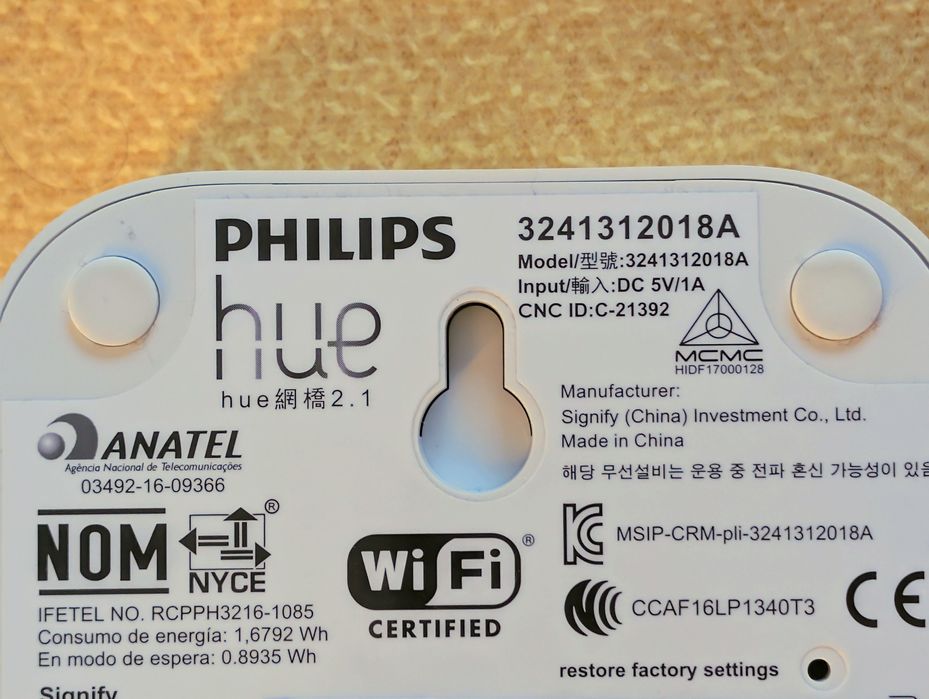 Philips Hue Bridge 2.1 - hub pentru lumini inteligente - Smart Home
