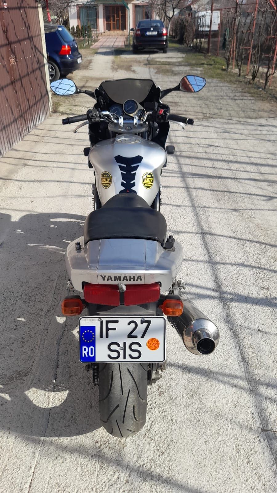 Vand Yamaha FZS 600  sau schimb cu ATV de la 300 cm in sus,4*4si Honda