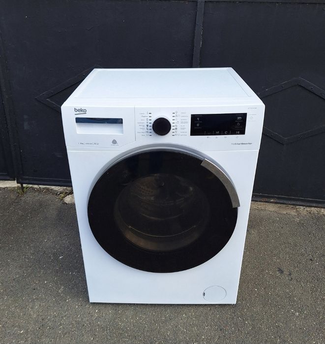 Beko 8 kg /  Reducere 5oo lei pentru masina veche.