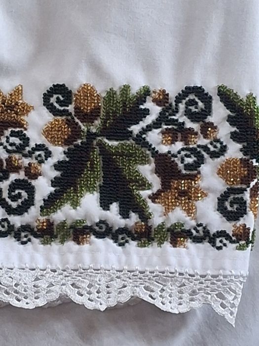 Vând cămașa național