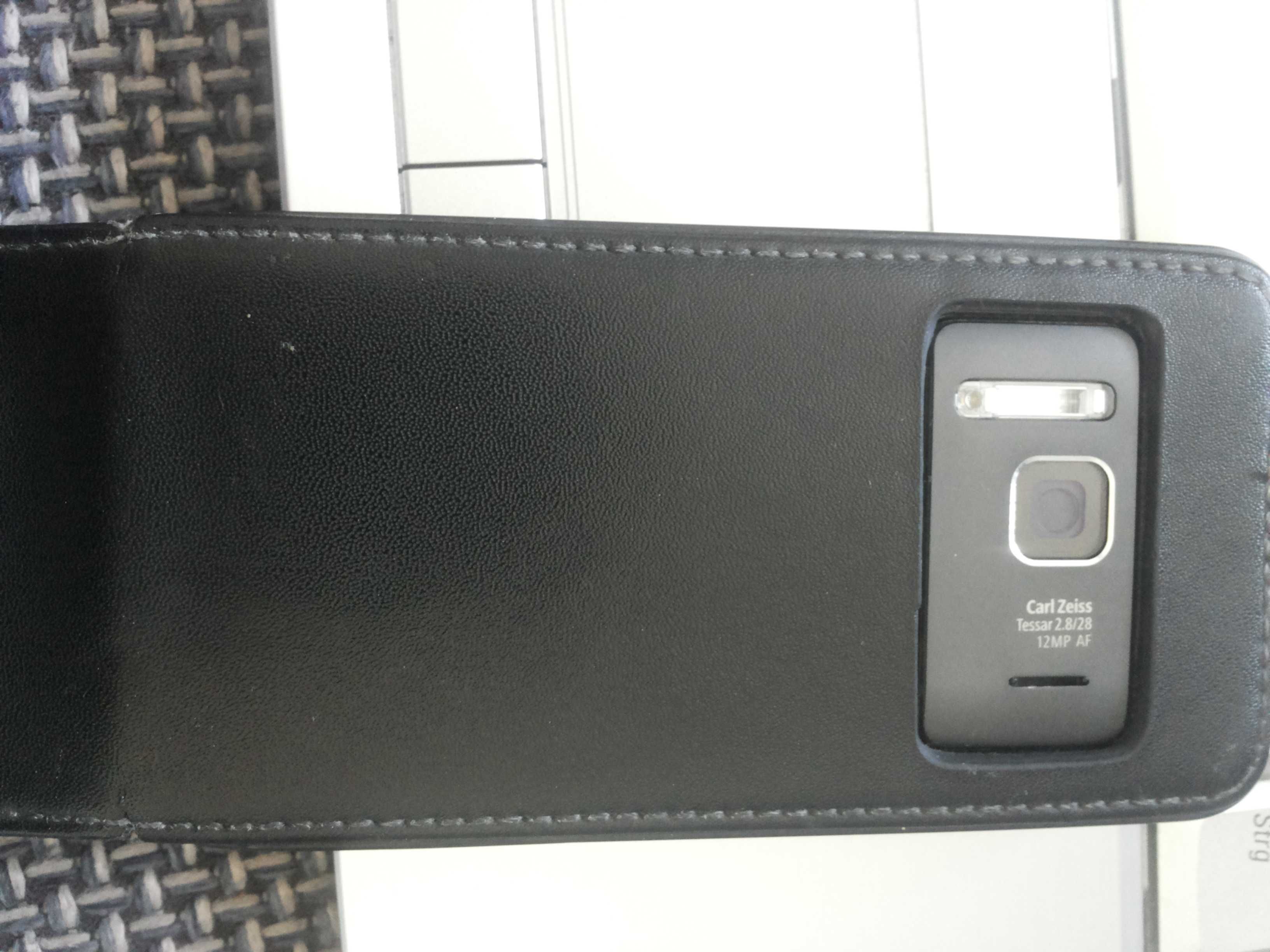 vand telefon NOKIA N 8 cu HDMI