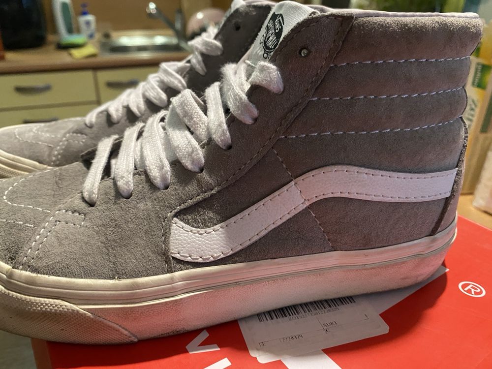 Кецове Vans в два цвята сиво и бордо