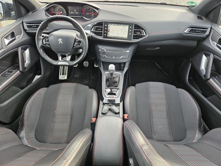 Peugeot 308 GT Line - Model Deosebit - Ireproșabil