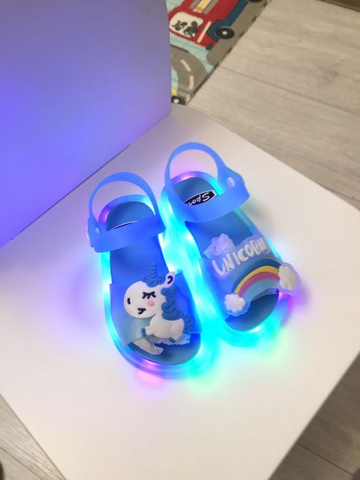 Сандалии размер 22/23