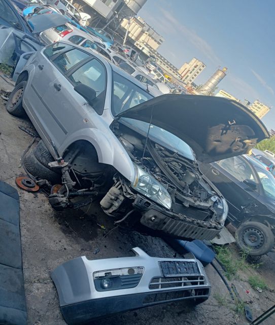 Grila radiator Ford Focus a 2-a generatie