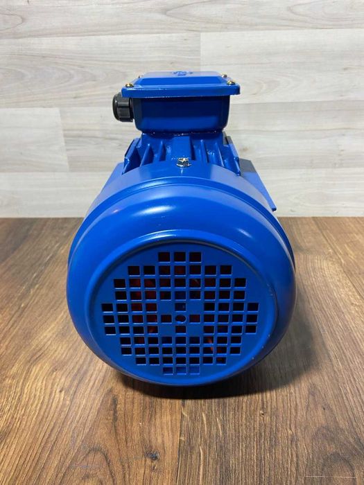 Электродвигатель АИР 71 B4 ( Цену и наличие уточнять у продавца)