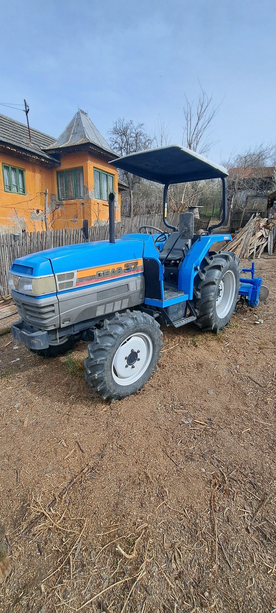 Tractor japonez iseki 37cp