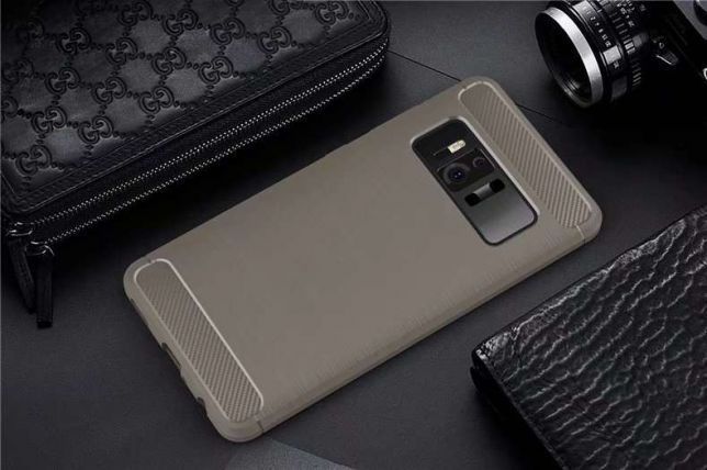 Husa / Bumper Antisoc cu textura de carbon pt Asus Zenfone AR ZS571KL