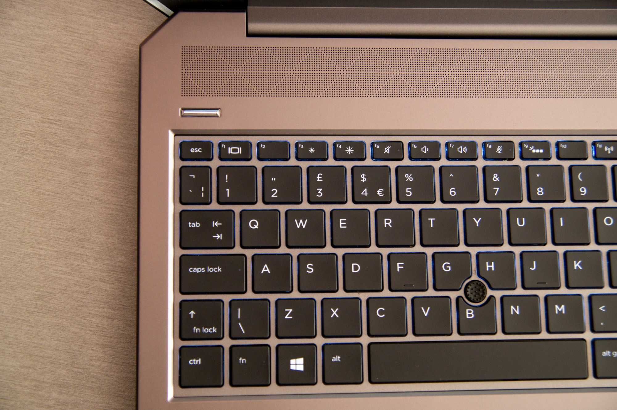 HP ZBook 15 G6 / i7-9850H / 64GB / 1TB / T2000 / FullHD IPS