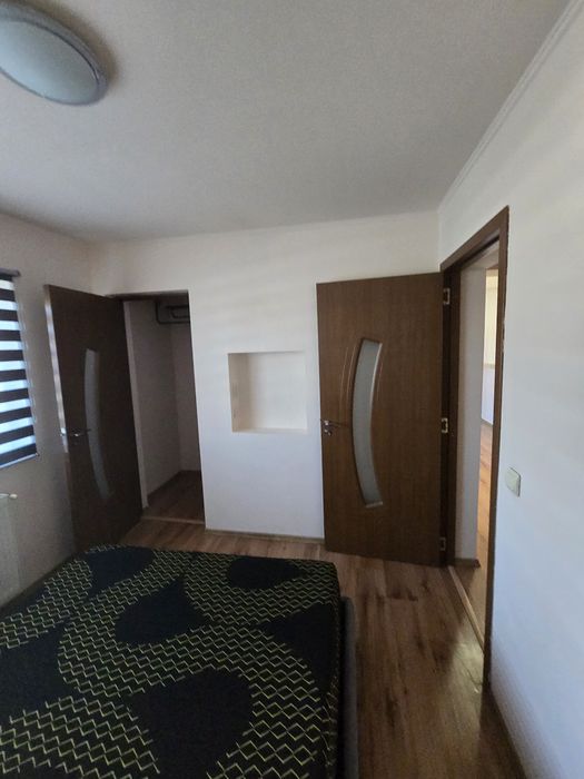 Închiriez apartament 2 camere pe George Enescu