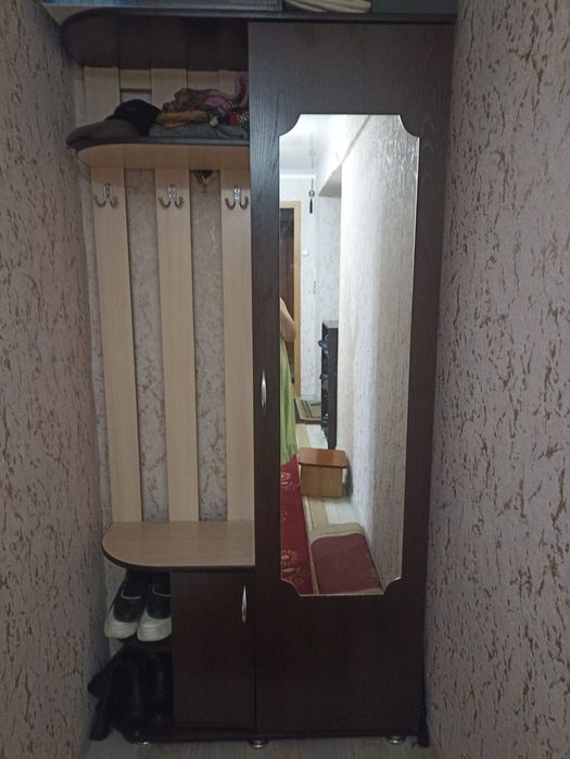 Продам срочно прихожую!