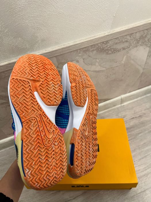 Баскетболни маратонки NIKE x Lebron Witness VII Blue/Multicolor