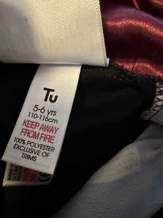 Costum Harry Potter cu ochelari si bagheta .  5-6 ani 110-116