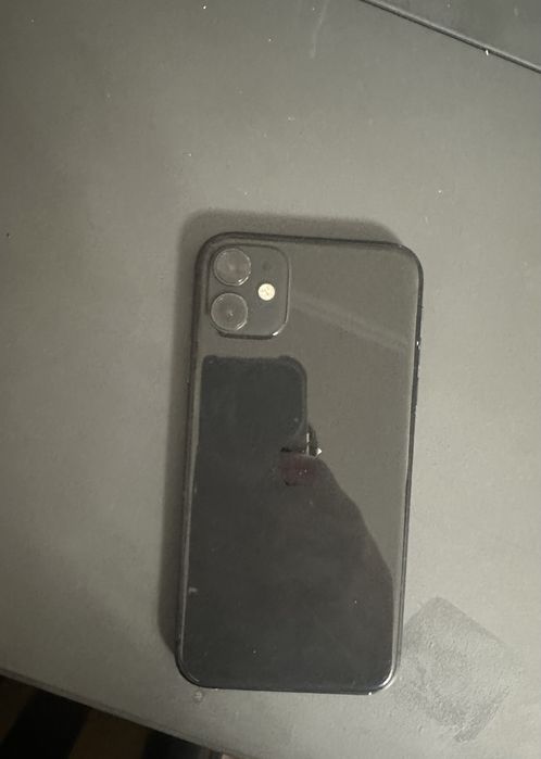 11 iphone на 128гб