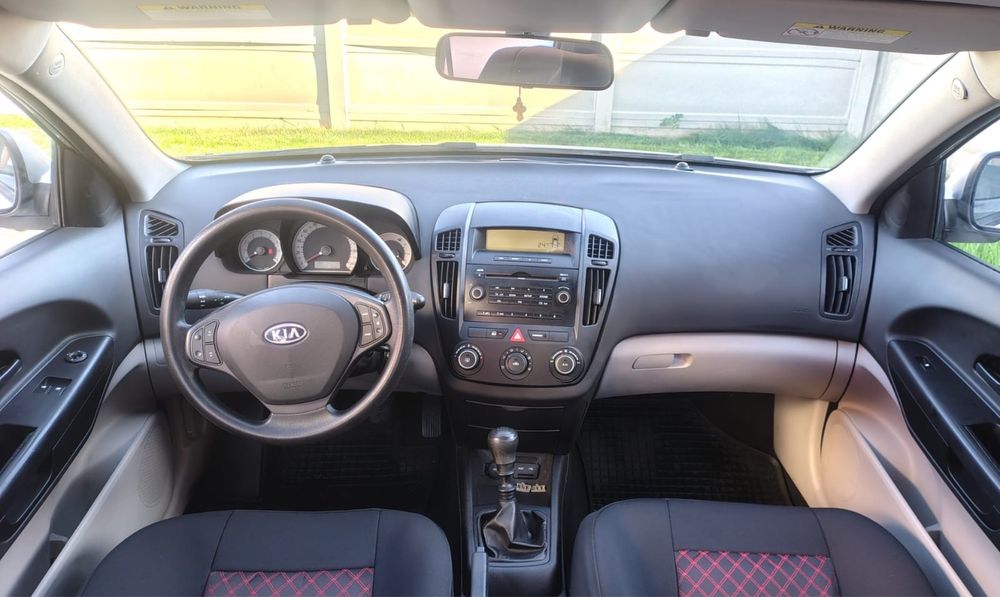 Vand Kia Ceed 2008 1.4i