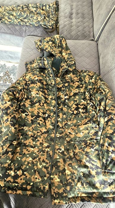 Бушлат зимний состояние новый, размер 50