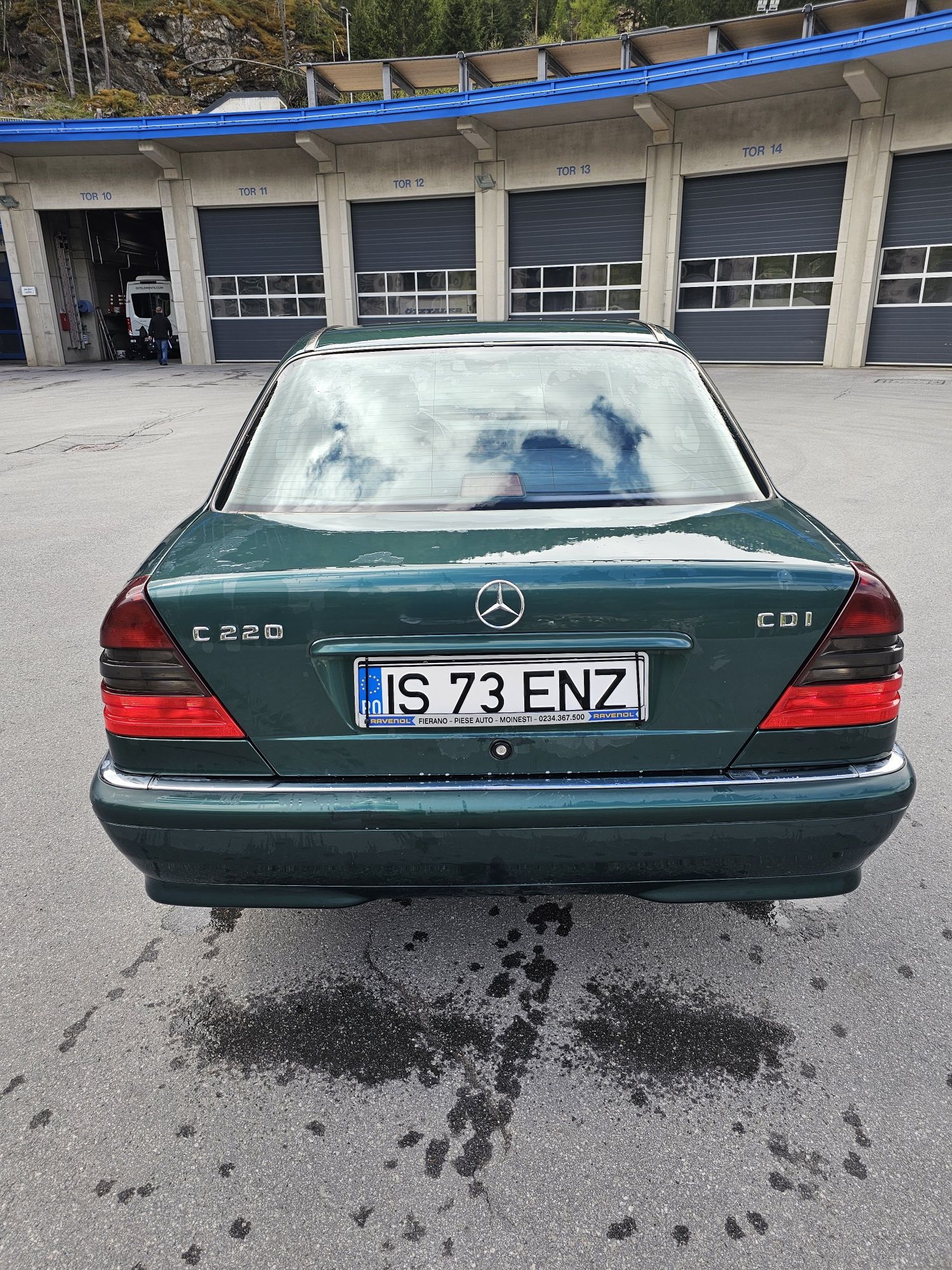 Mercedes-Benz W202