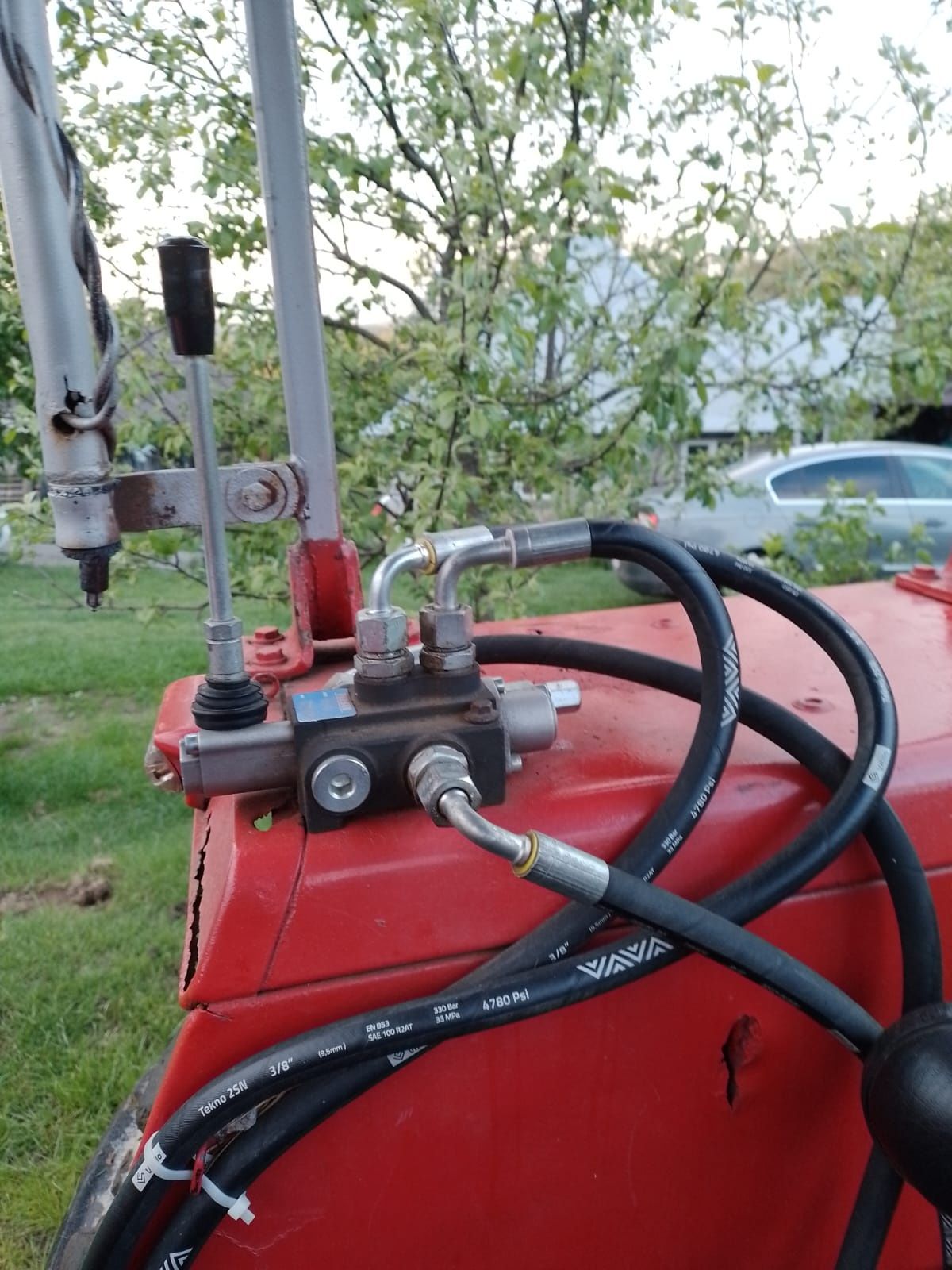 Vând Massey Ferguson 155