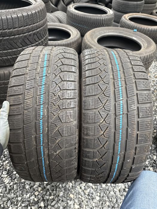 Anvelope de iarna 235/35 R19