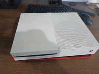 Vand Xbox One S pentru piese