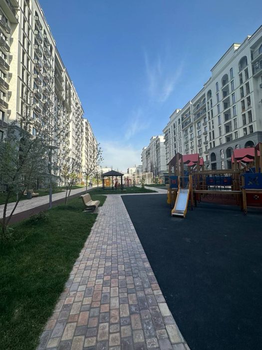 Продам 4/12/12 ЖК NRG Буз базар Максим Горького