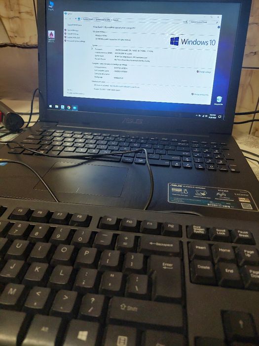 Vand laptop Asus 2.42 GH, ssd 500 GB.