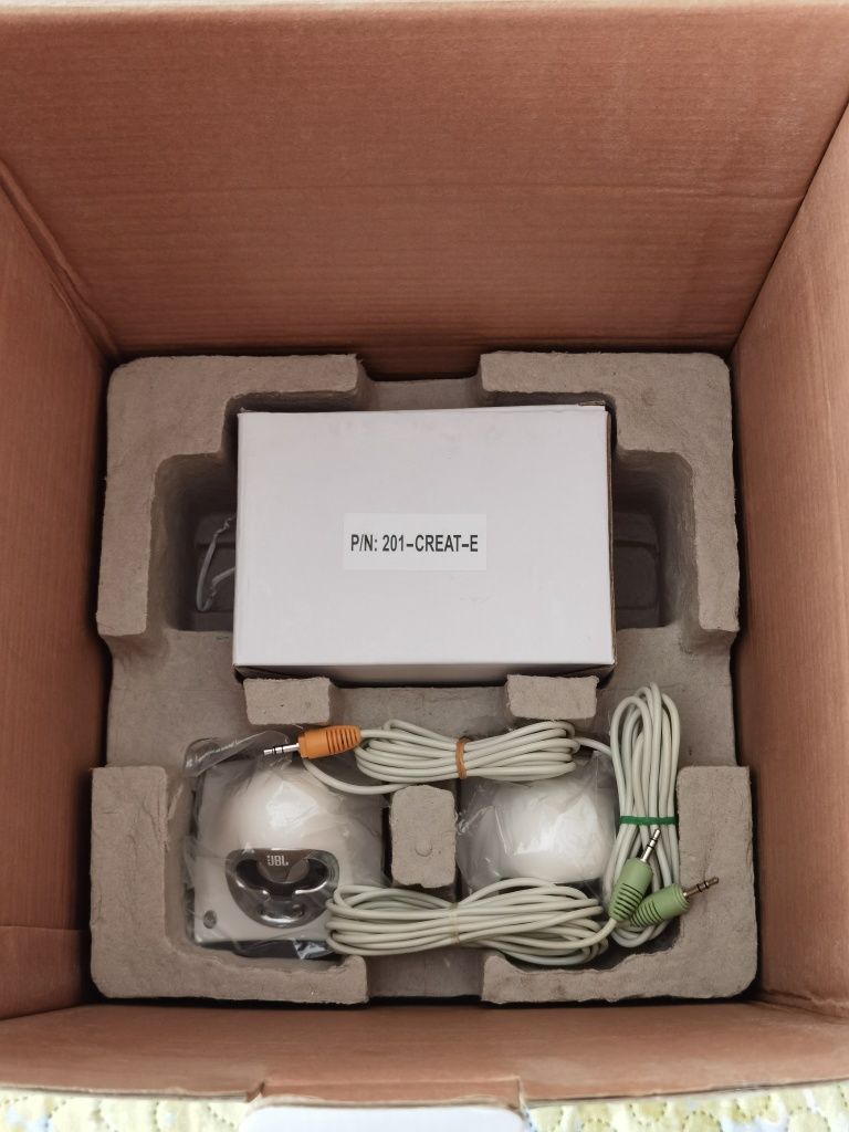 JBL Creature II, 40 watt, 2.1 мултимедийни колонки