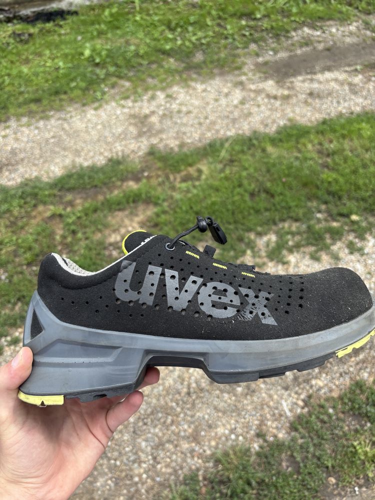 UVEX COMFORTABILI/USORI pantofi de lucru sau trekking negociabil