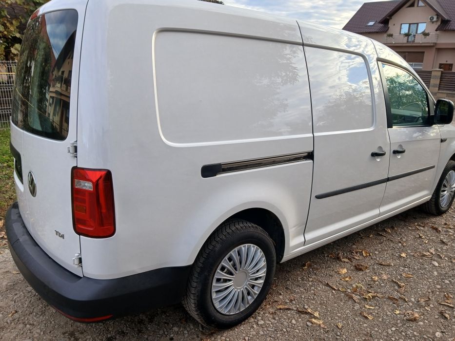 VW Caddy maxi 2017 1.6 TDI 102 cp AC