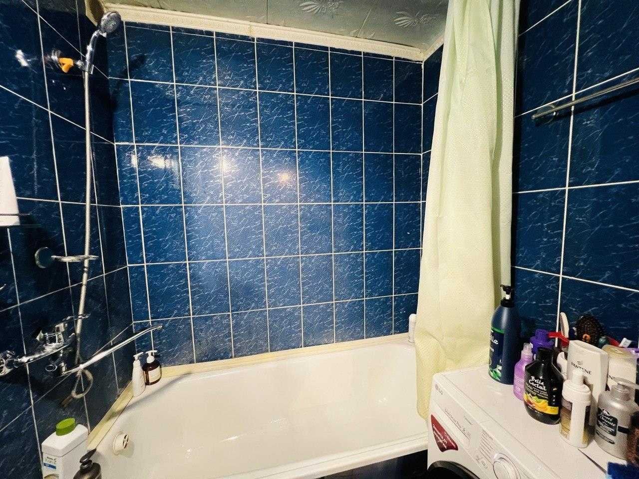 Продам 3х кварт у/пл в 8мкр 1 кольцо р-н Шашлычный двор