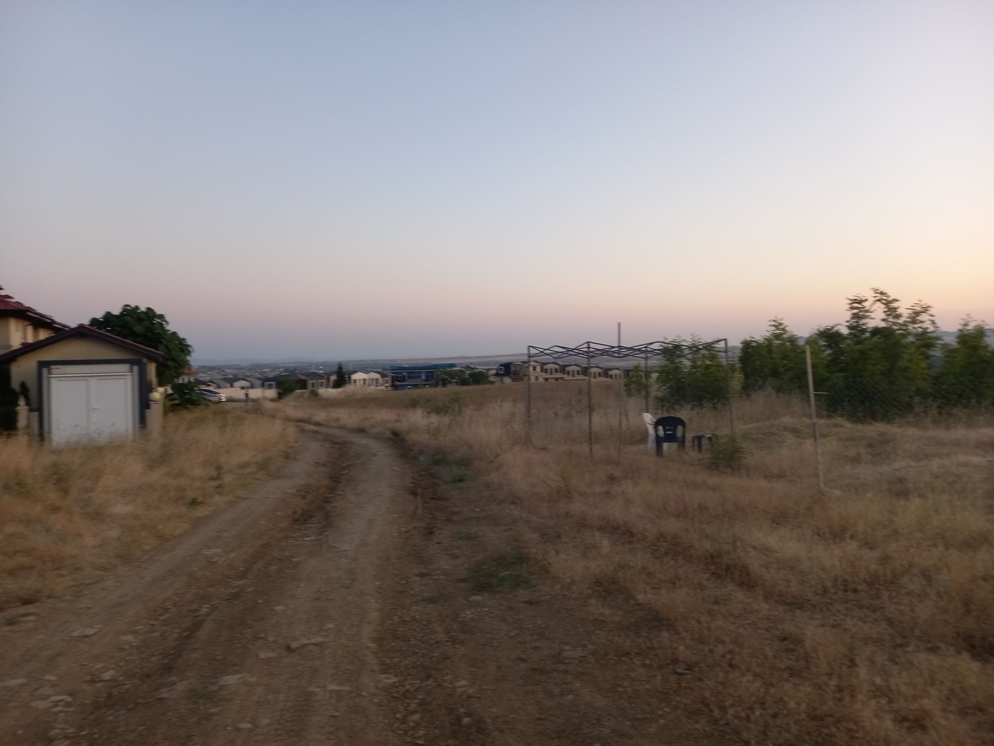 Продавам парцел в района на Несебър