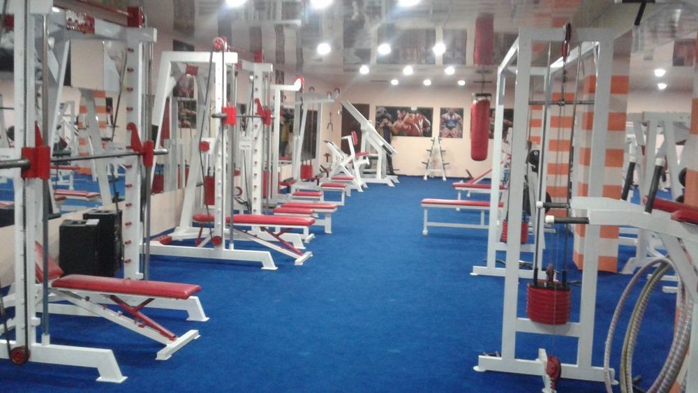 Trinajorniy uskunalar sotiladi.