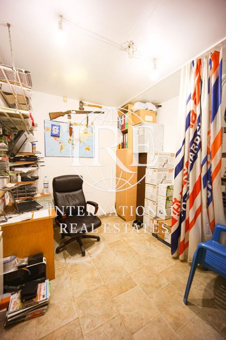 Продава се Магазин в Добрич, Добротица - Варненска - 139 кв.м за 1324 €/кв.м - Снимка #5