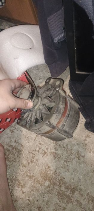 Audi 80 Генератор