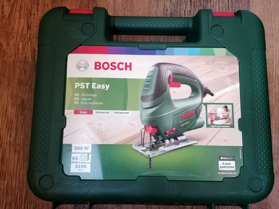 Прободен трион Bosch PST Easy 500 W с куфар