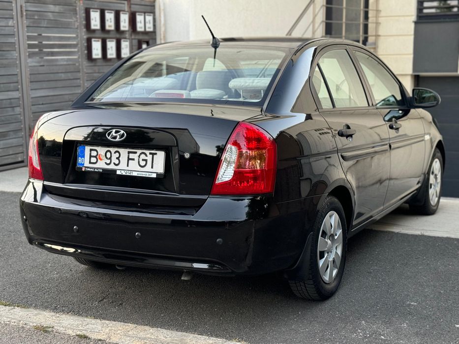 Hyundai accent 2009