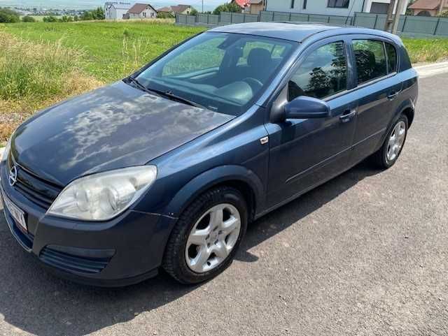Vând autoturism OPEL ASTRA  H
