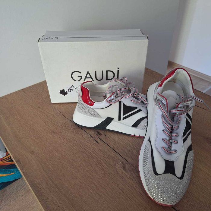 Incaltaminte sport Gaudi